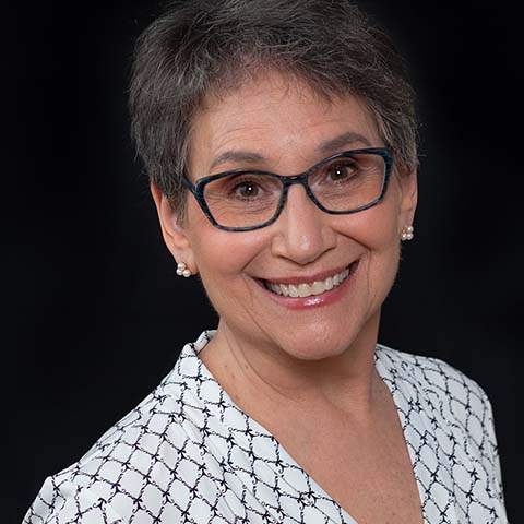 Headshot of Randi Wolfe